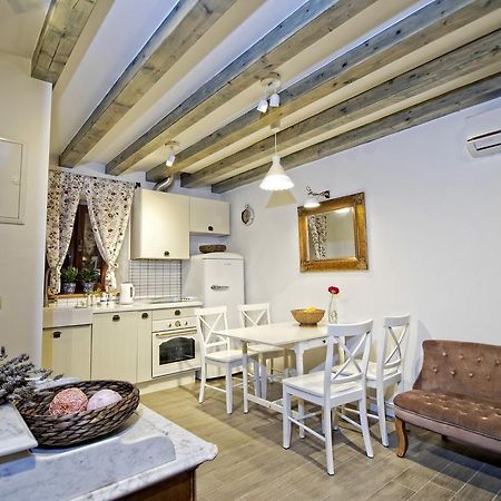 Anja Apartments Šibenik Pokoj fotografie
